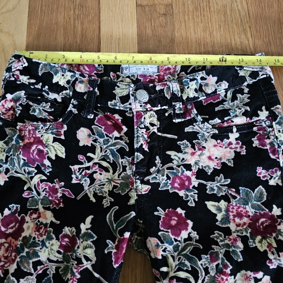 Free People Floral Corduroy Stretch Pants Women's Size 28" Waist X 26" Inseam - Picture 8 of 15